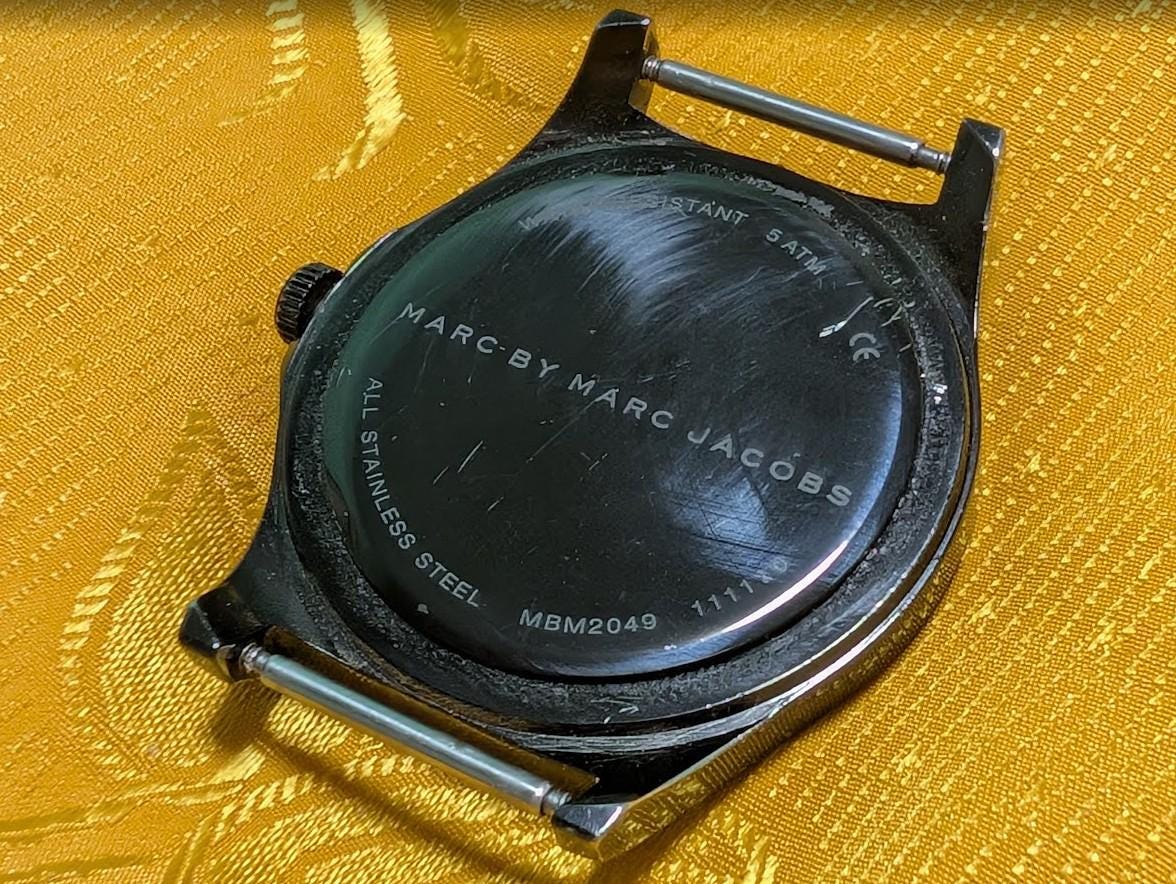 Marc by Marc Jacobs Mohawk Boy MBM2049 Watch 43mm Black PVD Designer Dial New Battery Working Rare Vintage Pre-Owned Original