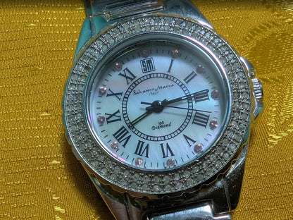 Salvatore Marra SM6501 Vintage Pre-Owned Women Watch 100 Diamonds Crystal Bezel Mother of Pearl Dial 33mm Case Steel Bracelet Elegant