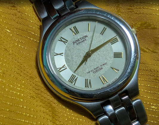 Citizen Vintage Pre-Owned Watch Roman Dial 33mm Elegant Classic Steel Bracelet Luxury Style Rare