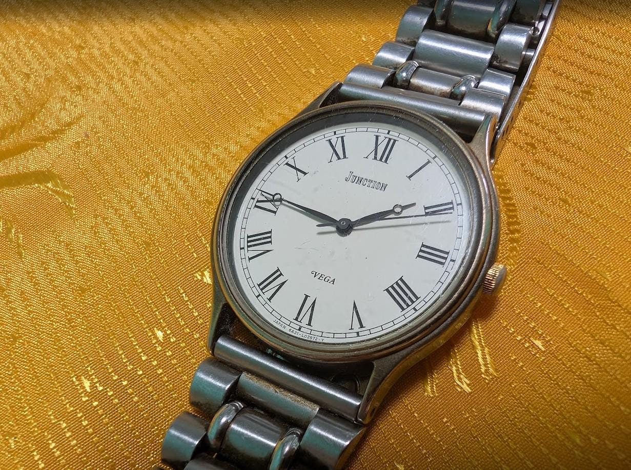 Vintage Pre-Owned Junction Vega 408446 Japan Watch 32mm Rare Original Bracelet New Battery Running Video Classic Roman Dial