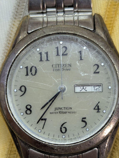 Vintage Pre-Owned Citizen Eco-Drive Junction E100-K15567 Watch Day Date Silver Bracelet Working Solar