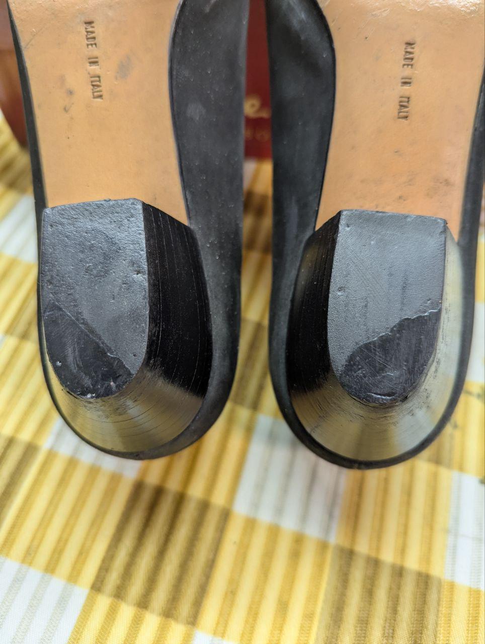 Pre-Owned Salvatore Ferragamo Vara low-heeled bow-detail pumps