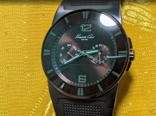 Pre-Owned Kenneth Cole New York Oversized Black Watch 40mm Multifunction Dial Large Wrist Excellent Condition