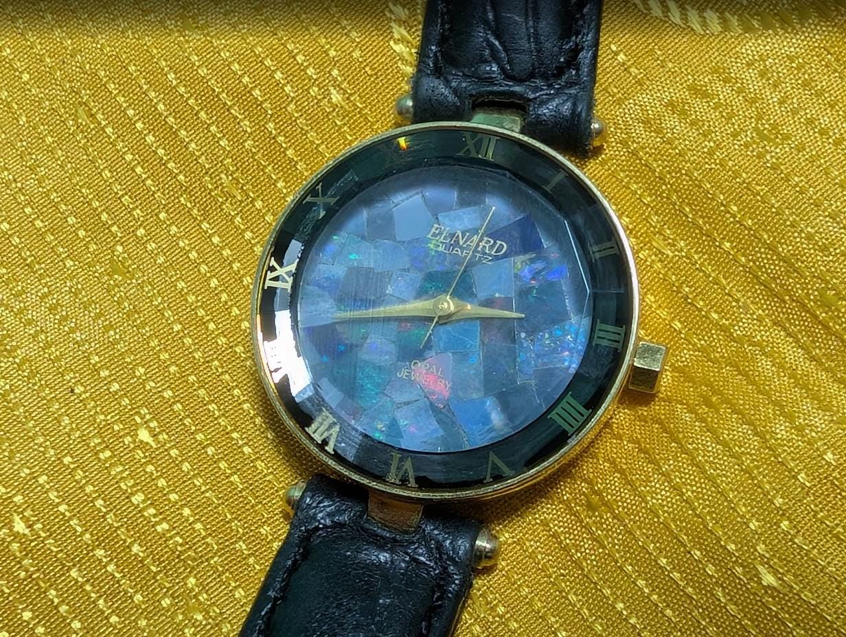 Rare vintage Pre-Owned elnard watch opal dial french movement 25mm women .Case 25mm.New battery.