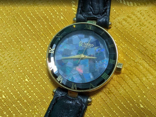 Rare vintage Pre-Owned elnard watch opal dial french movement 25mm women .Case 25mm.New battery.