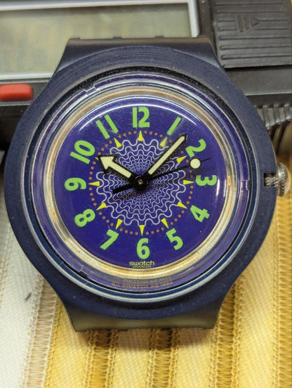 Vintage Pre-Owned 1993 Swatch Scuba 200 Rowing SDN104 Rare Purple Green Swiss Quartz Watch 38mm Case Only