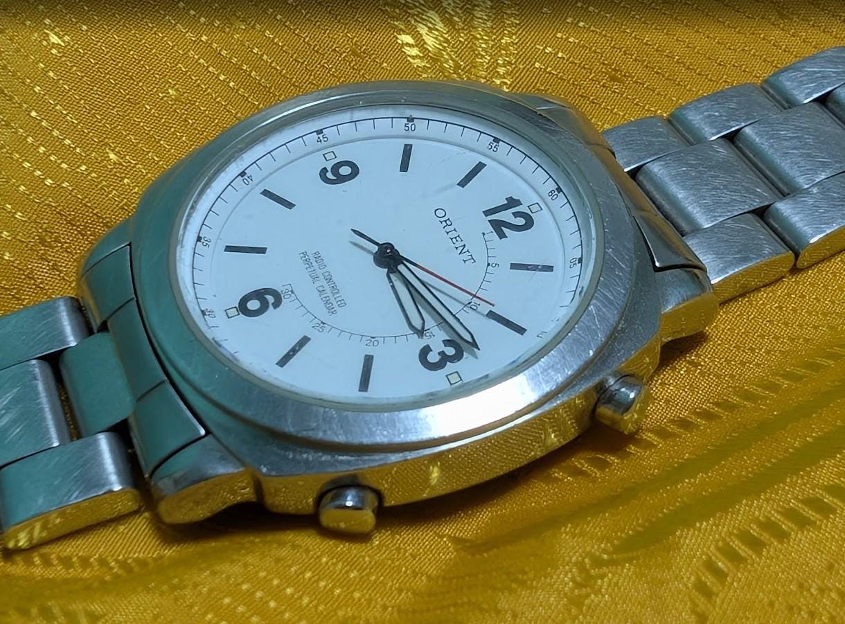 RARE Vintage Pre-Owned Orient Radio Controlled Perpetual Calendar Watch JDM Stainless Steel Bracelet Quartz Men's Classic Japan Watch 38mm.New Battery