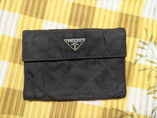 Prada Milano Leather Bifold Wallet Black Vintage Designer Wallet With Snap Closure Made In Italy Authentic Pre Owned
