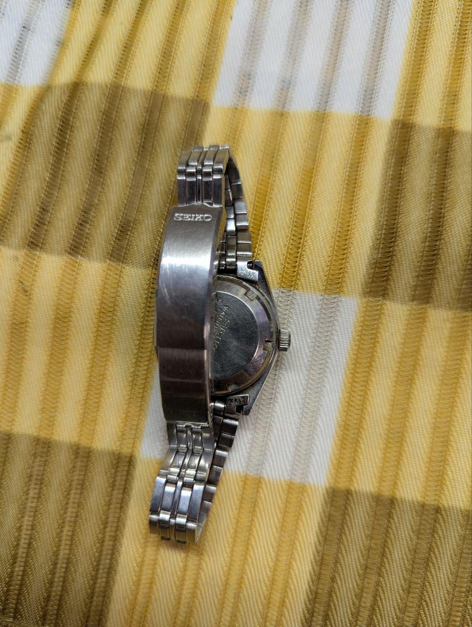 Vintage Pre-Owned Seiko Automatic 2206-0520 Ladies Watch Brown Sunburst Dial Day Date Japan Working