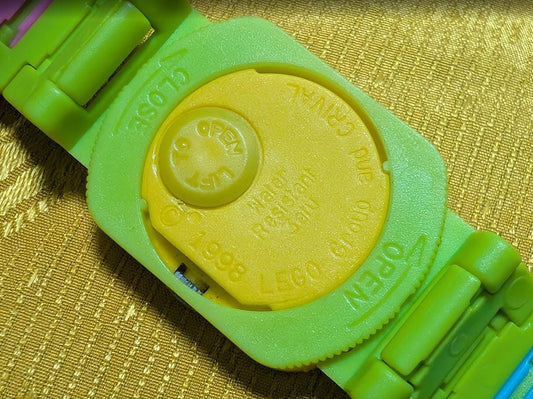 Vintage Pre-Owned LEGO Kids Watch 1998 Original Colorful Bracelet 25mm Rare Collectible Wristwatch For Repair Toy Memorabilia