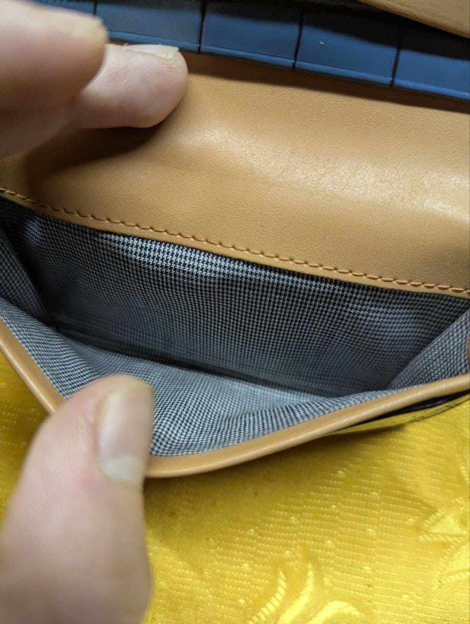 Pre-Owned Arnold Palmer Crocodile Embossed Leather Folding Card Case