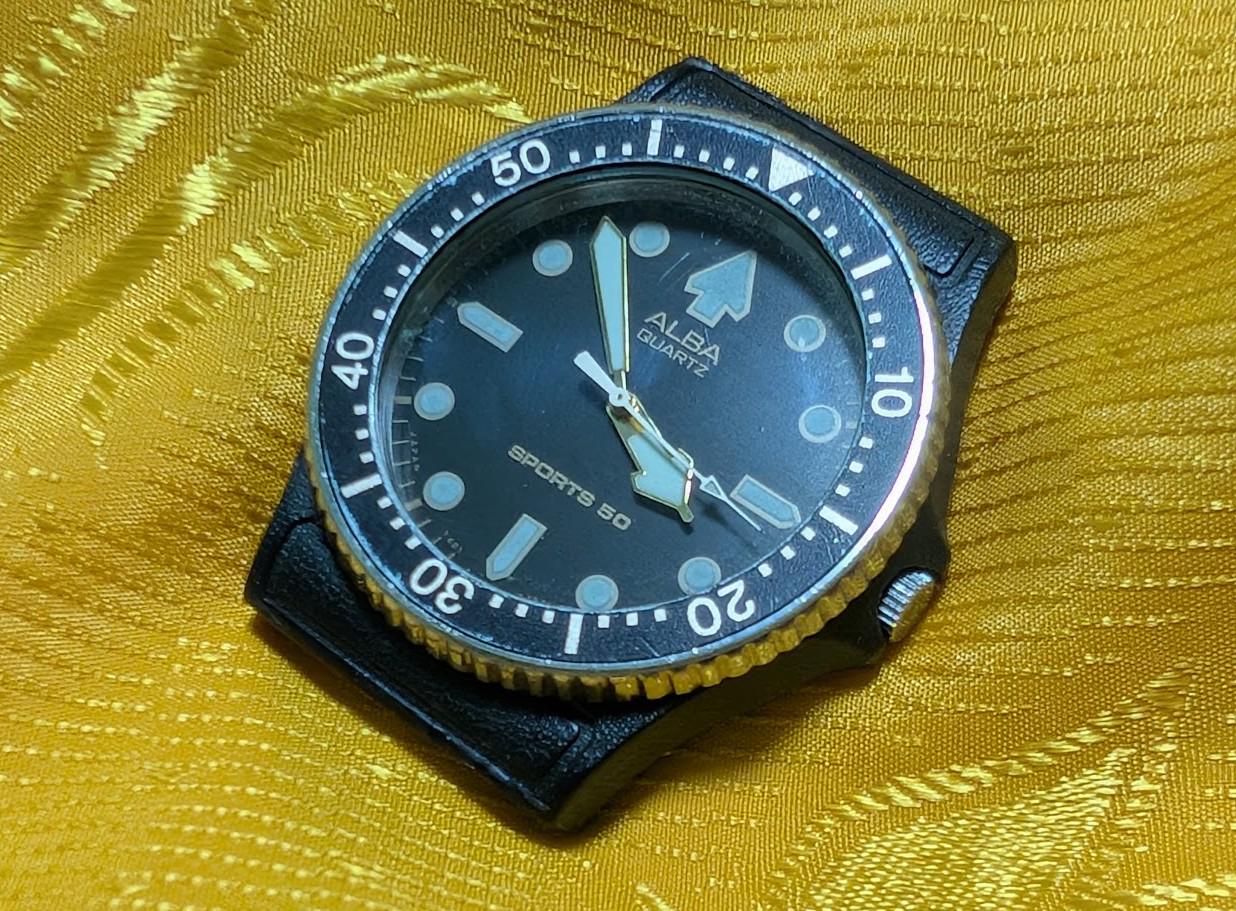 Vintage Pre-Owned ALBA Quartz Watch Y481-014A Sports 50 Diver Style Black Dial Rotating Bezel Japan Mens Watch from Seiko .case 37mm.NEW Battery