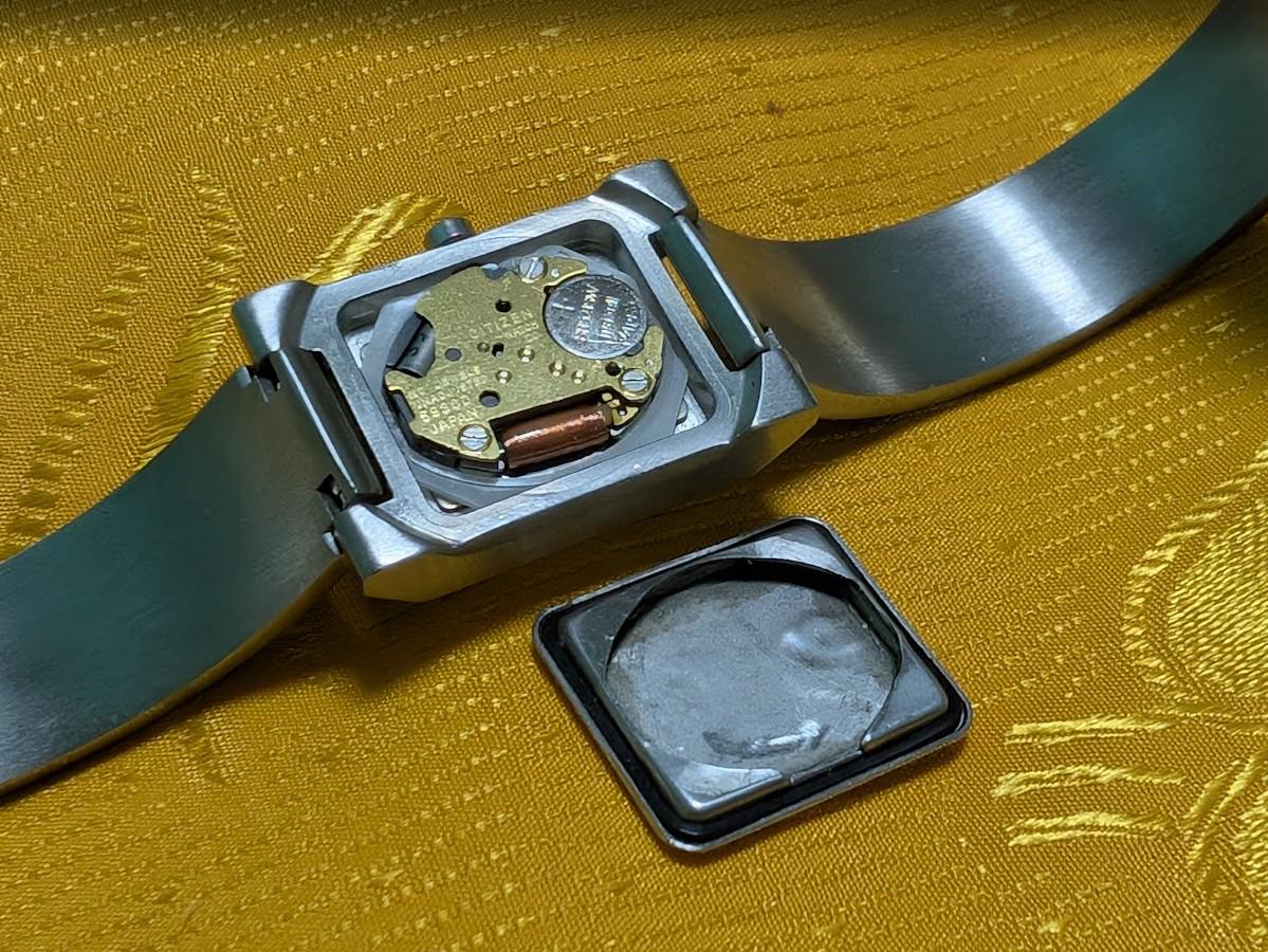 Vintage Pre-Owned Citizen Quartz 5930-S74709 Cuff Bracelet Watch Japan Rare Design For Repair