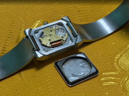 Vintage Pre-Owned Citizen Quartz 5930-S74709 Cuff Bracelet Watch Japan Rare Design For Repair