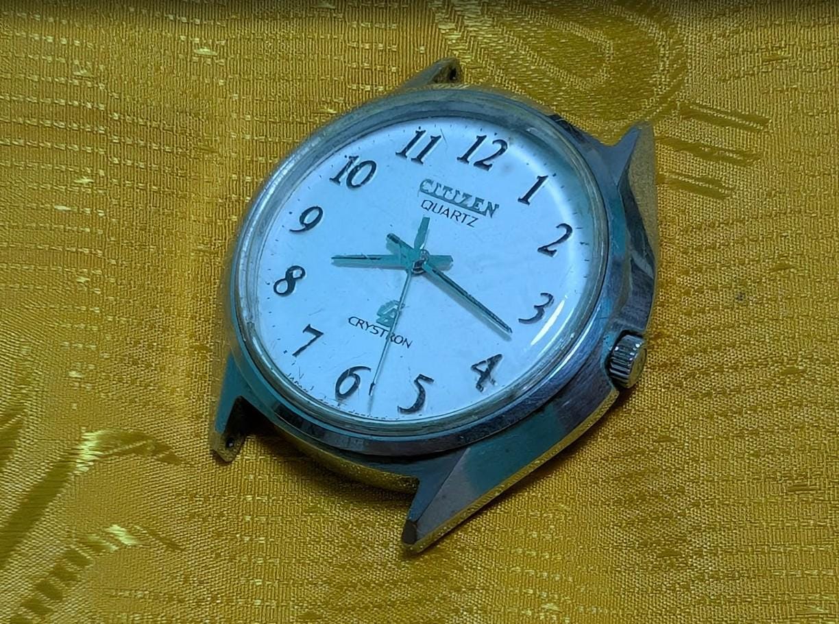 Vintage Pre-Owned Citizen Crystron Quartz 4-860209 Japan 37mm Stainless Steel Watch New Battery Running Classic Rare Men's Watch
