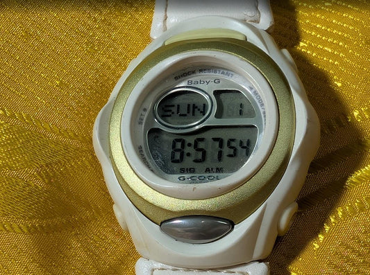 RARE Vintage Pre-Owned Casio Baby-G BGC-100 G-Cool Digital Watch White Gold Tone Shock Resistant Women’s Sport Watch Vintage Y2K.New Battery Case 38mm