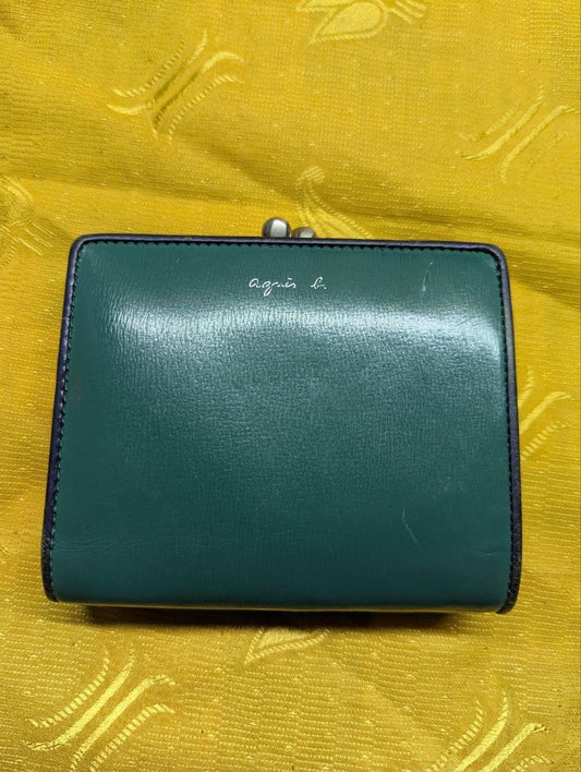 Pre-Owned Authentic Agnes B. Voyage leather wallet with double clasp