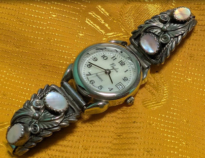 Rare 1990s Nadia Vintage Pre-Owned Luxury Quartz Watch Mother of Pearl Dial Stone  24mm Working Elegant Designer Jewelry Style