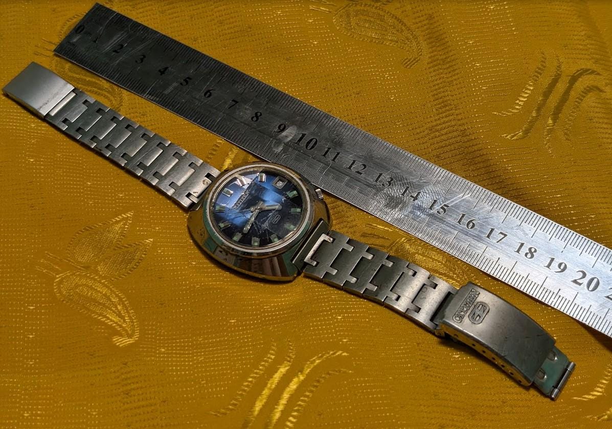 Rare Vintage Pre-Owned Citizen Cosmotronic Electronic Parawater 4-480147 Blue Sunburst Dial 40mm Original Bracelet Japan New Battery Running