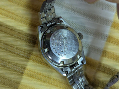 Vintage Pre-Owned Seiko Automatic 2206-0520 Ladies Watch Brown Sunburst Dial Day Date Japan Working