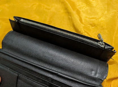 Louis Vuitton Vintage Pre-Owned Long Wallet Black Leather Paris France Rare Classic Luxury Organizer