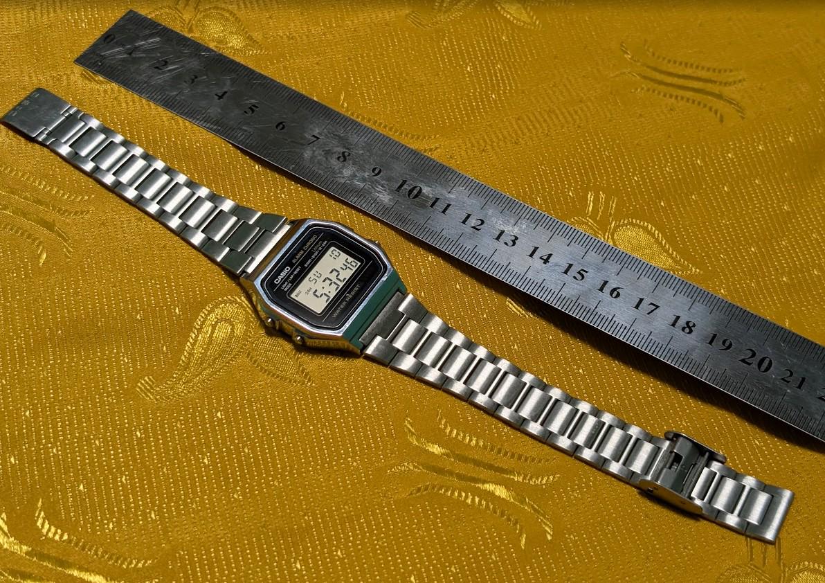 Vintage Pre-Owned Casio A158W Digital Watch Alarm Chronograph WR Stainless Steel Retro Japan LCD Watch Working 33mm