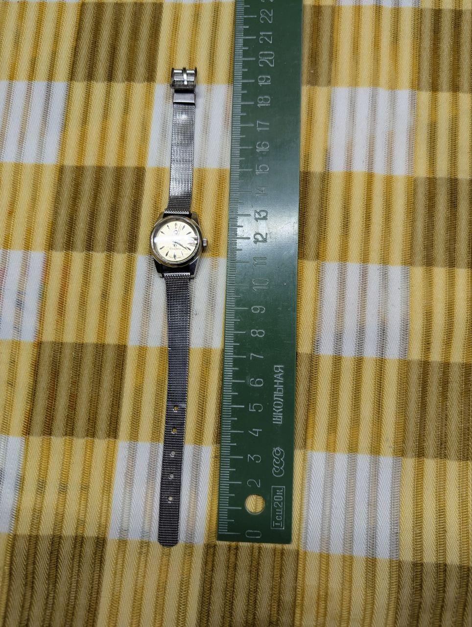 Vintage Pre-Owned Rado Green Horse 25 Jewels Automatic Watch Swiss Made Silver Tone Mesh Band Date Window Working Watch