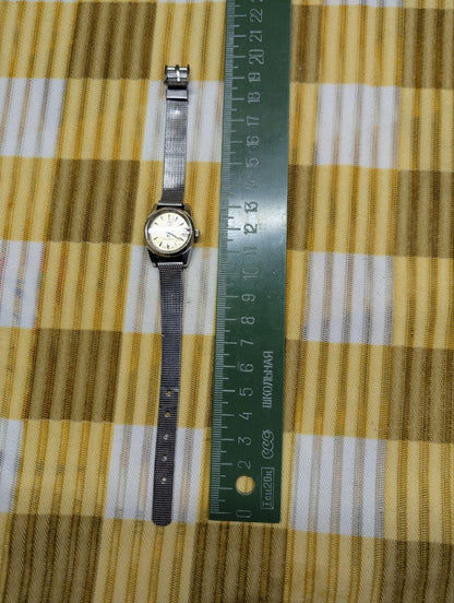 Vintage Pre-Owned Rado Green Horse 25 Jewels Automatic Watch Swiss Made Silver Tone Mesh Band Date Window Working Watch