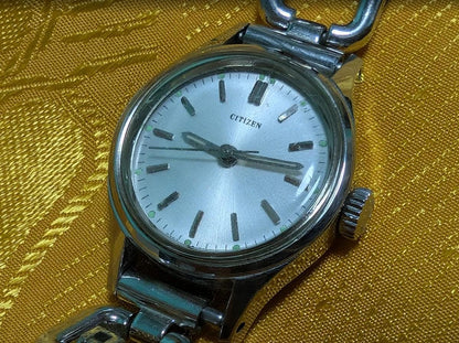 Citizen Vintage Pre-Owned Mechanical Women Watch 4 230523 Silver Tone Classic Elegant Dress Wristwatch.Case 23mm