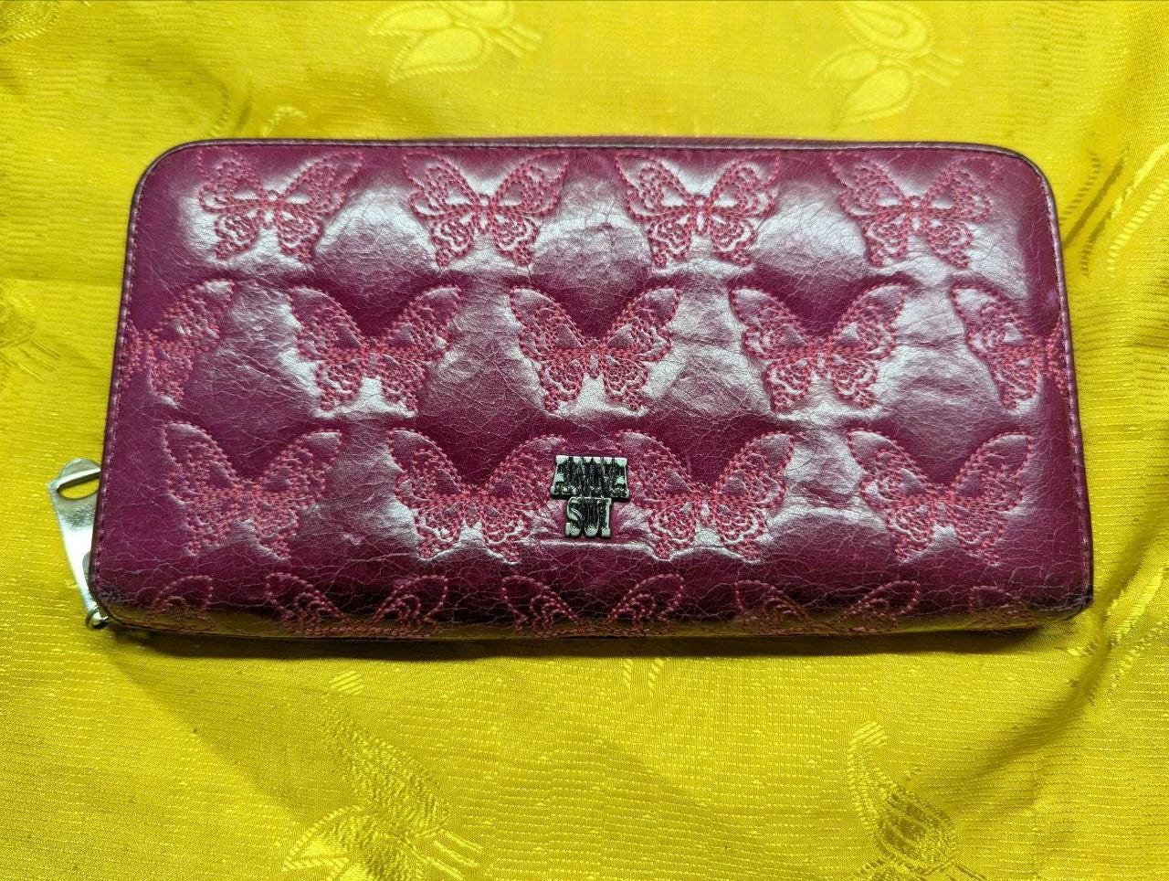 Pre-Owned Anna Sui Pink Butterfly Leather Wallet