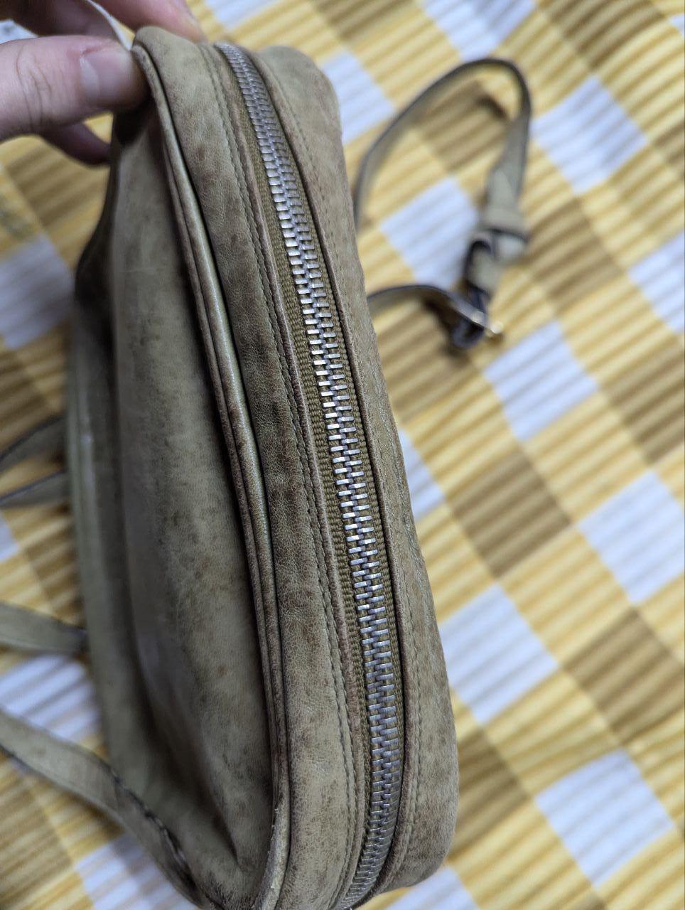 Vintage Pre-Owned Salvatore Ferragamo Leather Crossbody Bag Khaki Green Made in Italy Designer Shoulder Bag