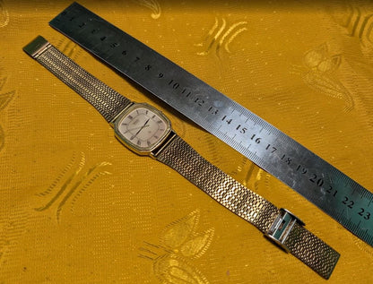 Vintage Pre-Owned Seiko Quartz 6431-5030 Tank Style Watch 30mm New Battery Working