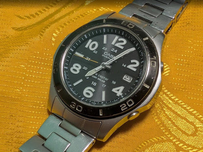 Vintage Pre-Owned CASIO Overland OVW-110 Wave Ceptor Tough Solar Watch 40mm Titanium Style Working Rare Japan