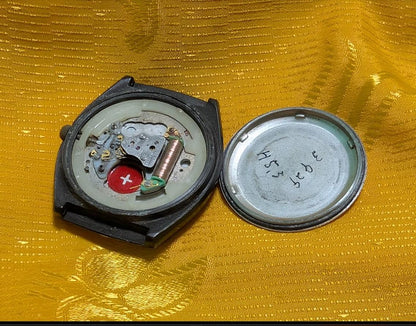 Vintage Pre-Owned Citizen Crystron 4-851889 Quartz Watch 35mm For Parts Repair Working Crown Rare Japan