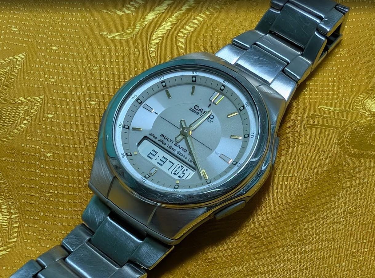 Vintage Pre-Owned Casio Wave Ceptor WVA-M480 Tough Solar Multi Band 5 Radio Controlled Watch