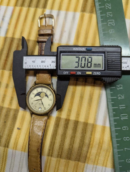 Vintage Pre-Owned Rare Seiko Alba V338-6020 Moon Phase Quartz Watch Cream Dial Brown Leather Strap Japan Date