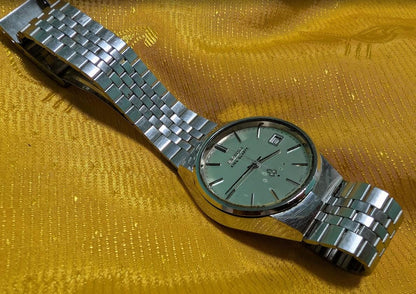 Vintage Pre-Owned Seiko King Quartz 4822-8010 Japan Watch 36mm Stainless Steel Case Date Original Bracelet Parts Restoration