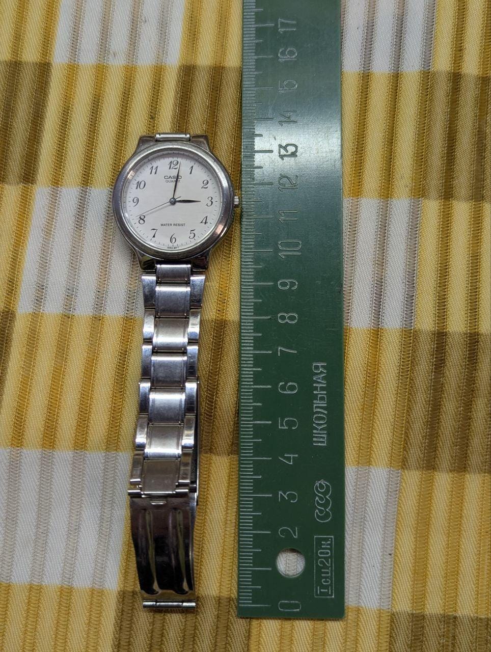 Vintage Pre-Owned Casio MTP-1131 705 Quartz Watch White Dial Stainless Steel Bracelet Japan Movement Men’s Wristwatch