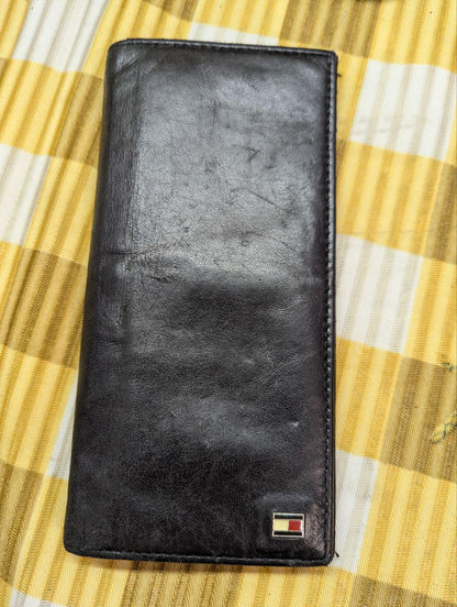 Vintage Pre-Owned Tommy Hilfiger Leather Long Wallet with Box
