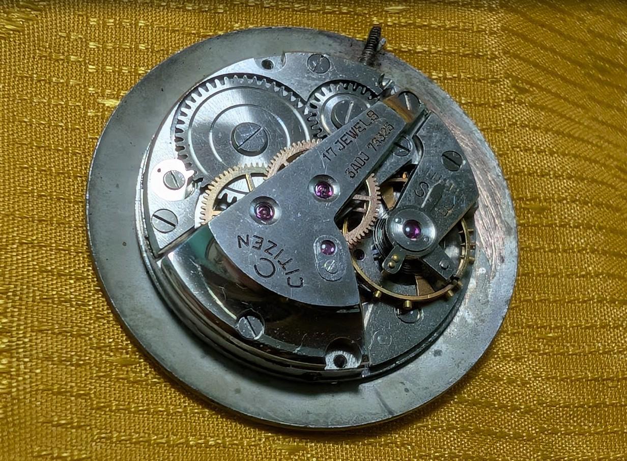 RARE Vintage Pre-Owned mid century 1960s CITIZEN Mechanical Watch (17 Jewels) – 14K Gold Filled – For Parts / Repair