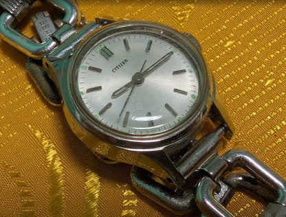 Citizen Vintage Pre-Owned Mechanical Women Watch 4 230523 Silver Tone Classic Elegant Dress Wristwatch.Case 23mm