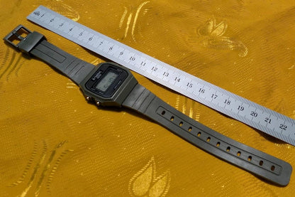 Vintage Pre-Owned B-MING BEAMS Digital Watch – Rare Retro Minimalist Japan Design – 34mm Unisex. New Battery.