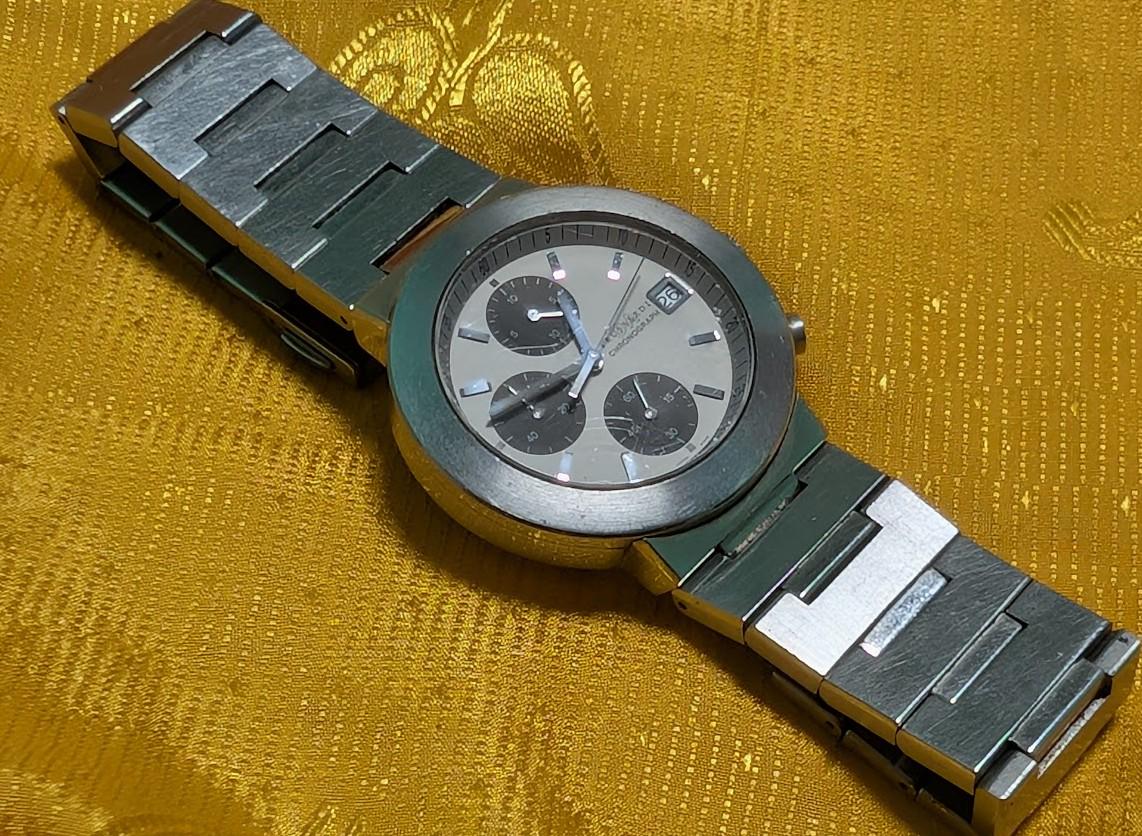 Pre-Owned Rare Trussardi TRD 2075 Chronograph Watch Stainless Steel Mens Watch White Dial Date Watch Designer Watch. case 38mm.NEW Battery