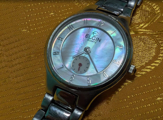 Rare Vintage Pre-Owned Elgin FK-1288 Ladies Watch Mother of Pearl Dial Small Seconds 21mm Working Quartz