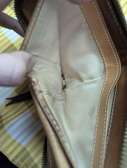 Vintage Pre-Owned DEGNER Basket Wallet with Zip , Squarefeet