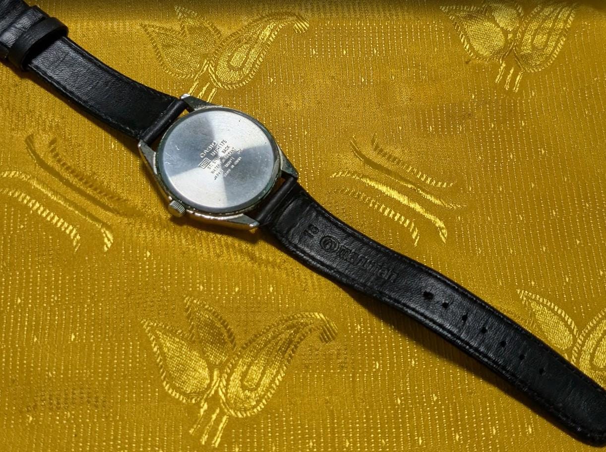 Vintage Pre-Owned Casio MTP-1175 Quartz Watch White Dial Date 37mm Case Working Video Maruman Leather Strap Classic Dress Japan Movt
