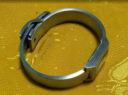Vintage Pre-Owned Citizen Quartz 5930-S74709 Cuff Bracelet Watch Japan Rare Design For Repair