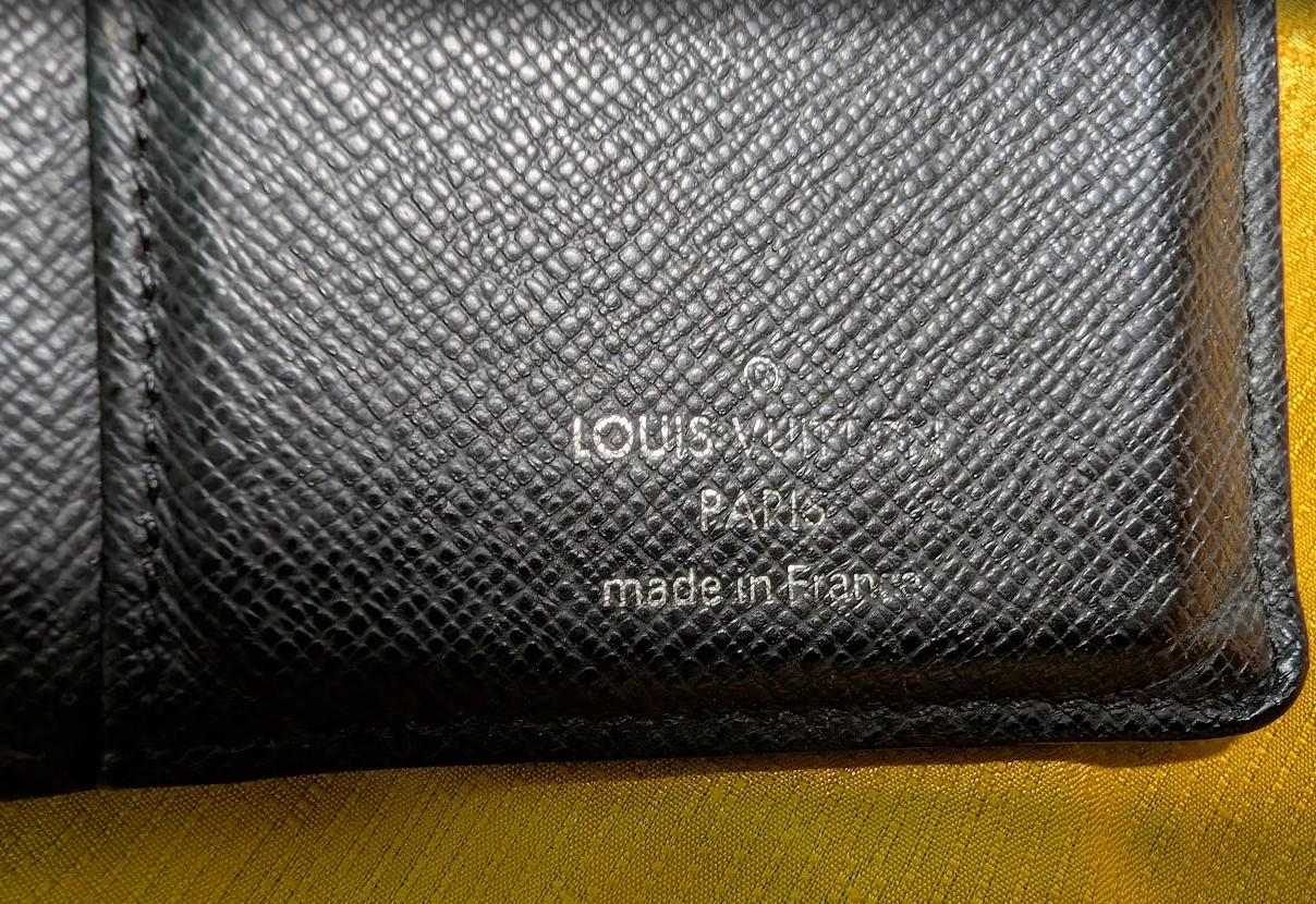 Louis Vuitton Vintage Pre-Owned Long Wallet Black Leather Paris France Rare Classic Luxury Organizer