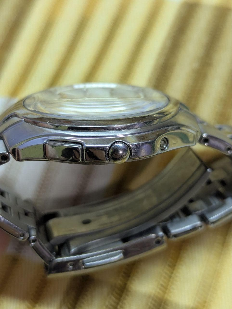 Vintage Pre-Owned Rare Citizen Attesa H410-T007627 Eco-Drive Duratect Titanium JDM Radio Controlled Watch