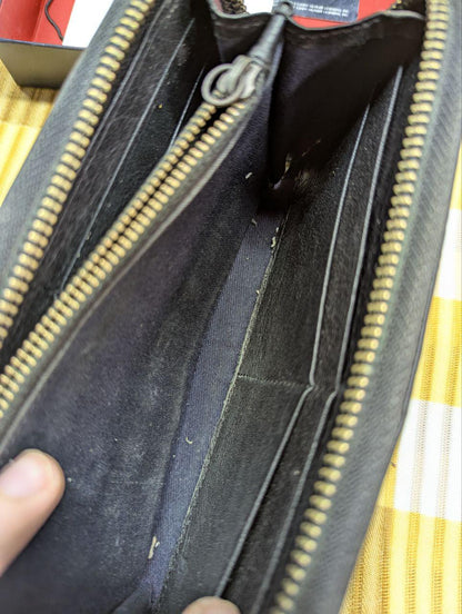 Pre-Owned TOMMY HILFIGER Black Zipper Wallet with BOX